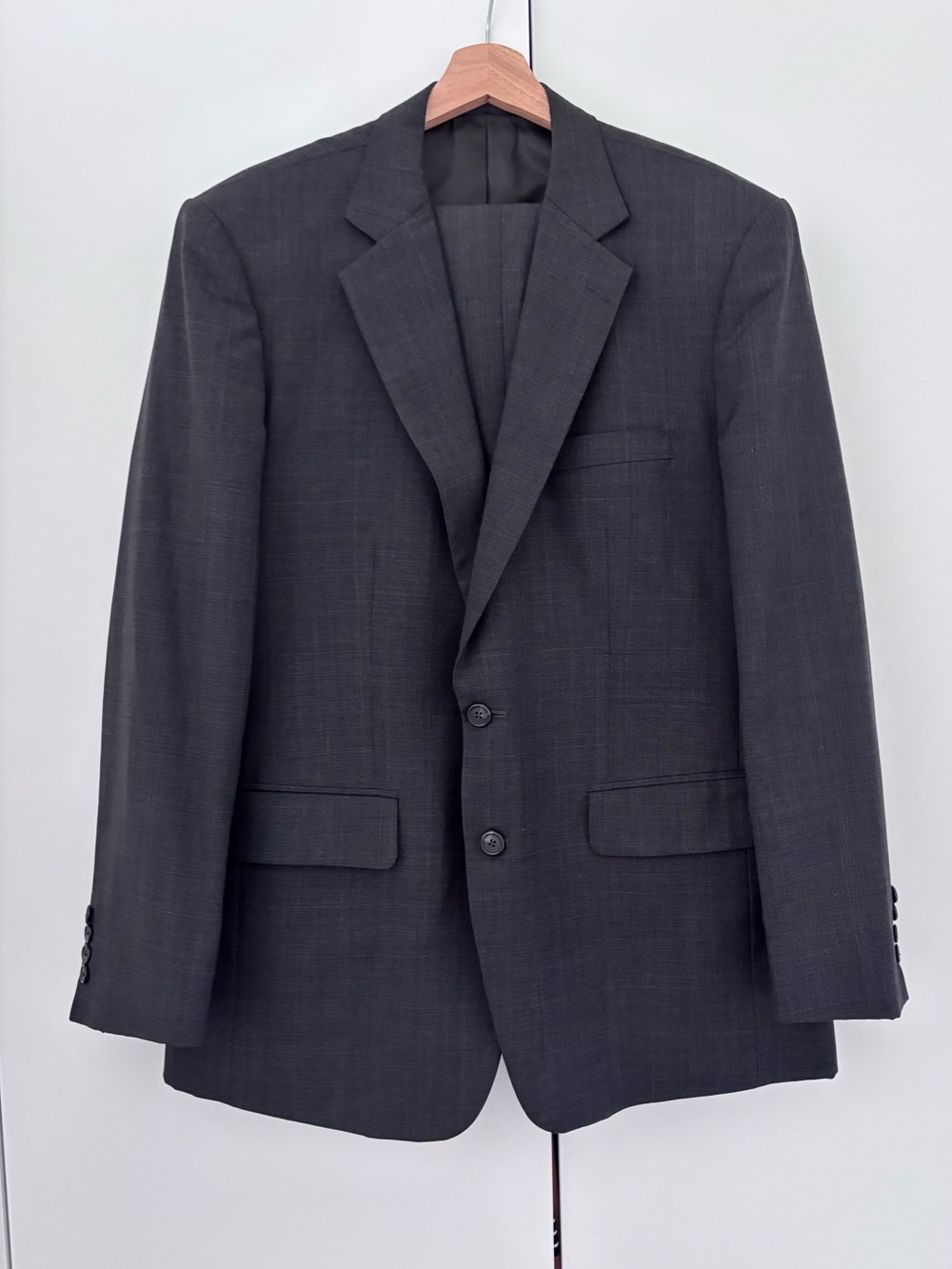 Bespoke Charcoal 2-Piece Suit Size 42R